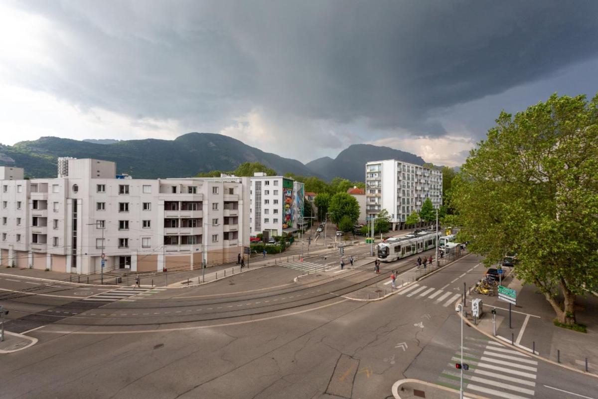 Le Joli Stade, Appartement Avec Magnifique Vue, Grenoble, Rhone Alpes Luaran gambar