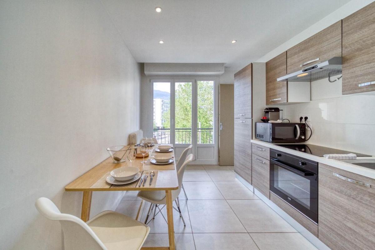 Le Joli Stade, Appartement Avec Magnifique Vue, Grenoble, Rhone Alpes Luaran gambar